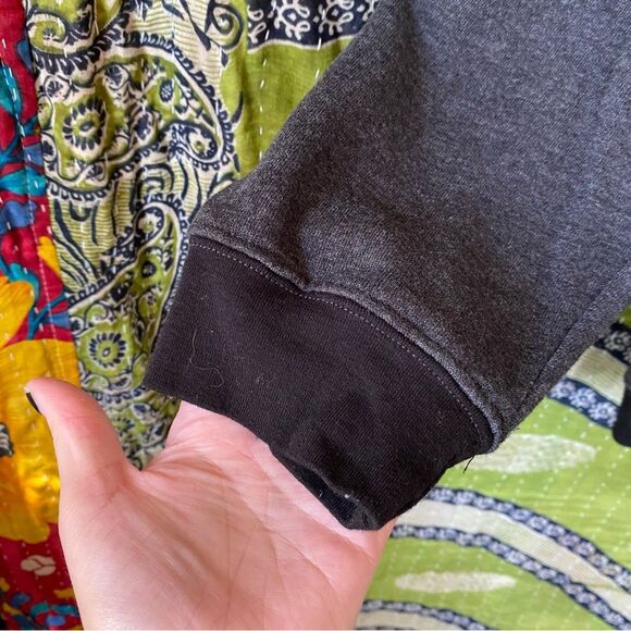 Natural Life Heather Gray "Be Nice" Comfy Pocket Sweatshirt Size Medium - Picture 4 of 14